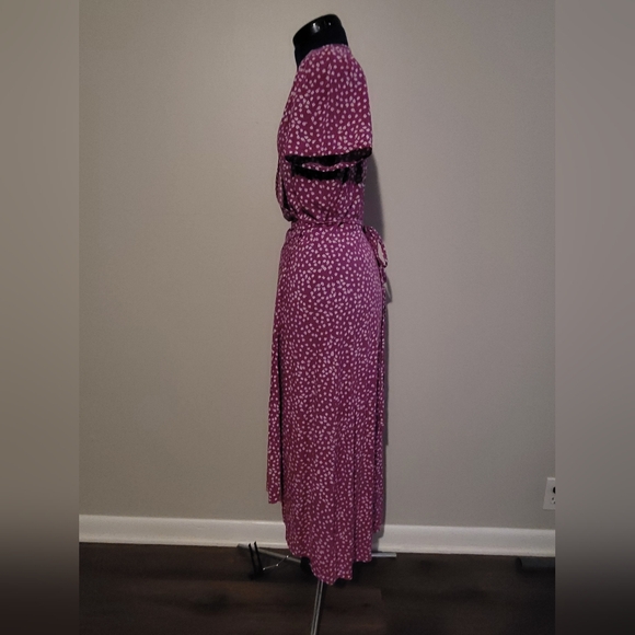 GAP - Long Floral Wrap Dress 🌸 - Picture 2 of 6